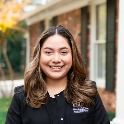 lizabeth at Elwell Family Dentistry in Canton, Georgia